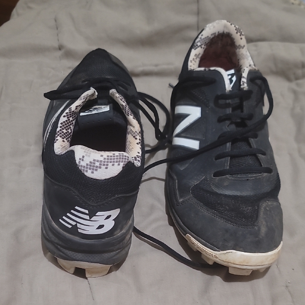 Men's New Balance Cleats - Picture 7 of 8